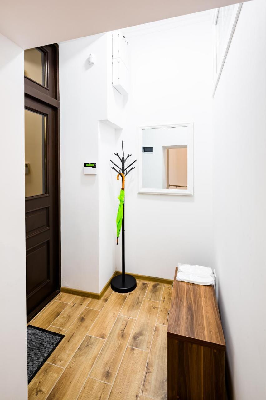 New Large 2 Bedroom In Lviv Historic Centre Buitenkant foto